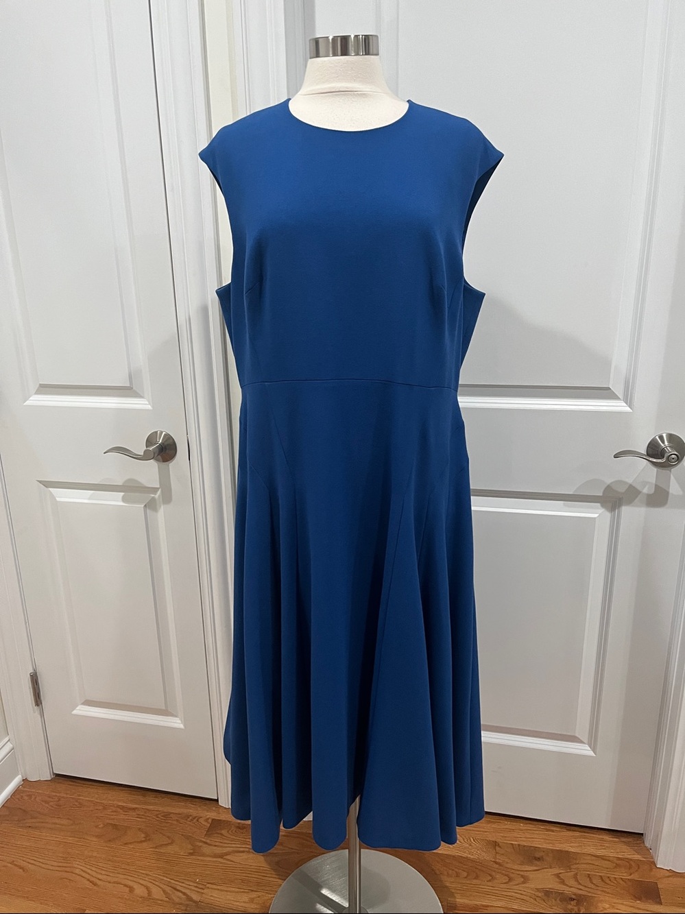 L.K. Bennet Aylin Midi Dress in Hockney Blue Size 16 - Picture 2 of 15